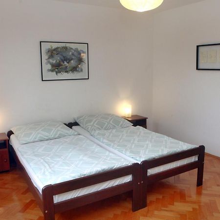 Warm And Comfy Piran Apartment With Parking! Buitenkant foto