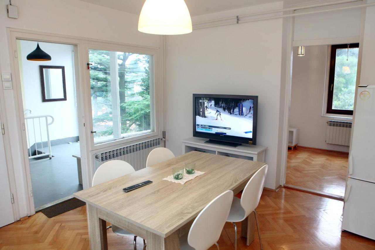 Warm And Comfy Piran Apartment With Parking! Buitenkant foto