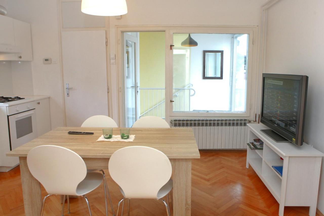 Warm And Comfy Piran Apartment With Parking! Buitenkant foto