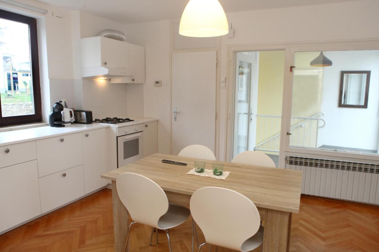 Warm And Comfy Piran Apartment With Parking! Buitenkant foto