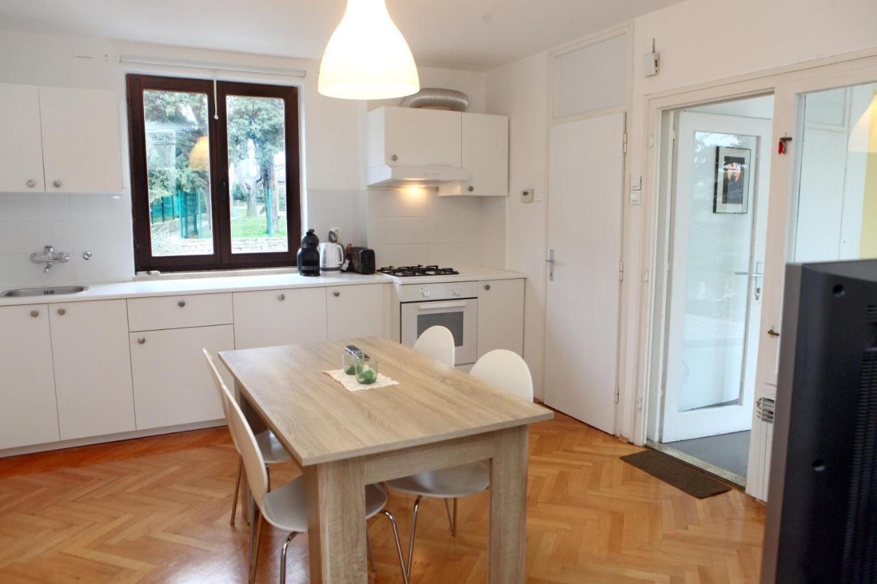 Warm And Comfy Piran Apartment With Parking! Buitenkant foto